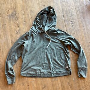 Vuori Performance Pullover Hoodie - Large - Army Green